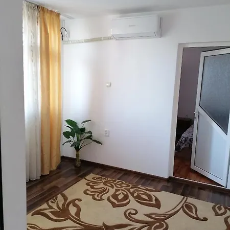 Spring House Apartment